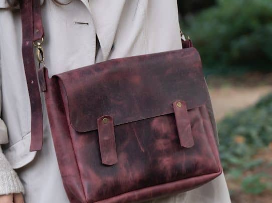 ნატურალური ტყავის ჩანთა - "Emily"